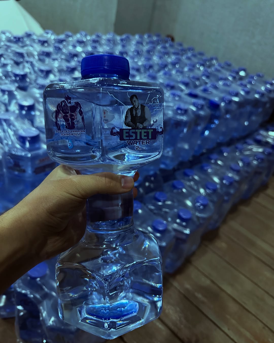 Dambıl Şeklinde Su Şişesi